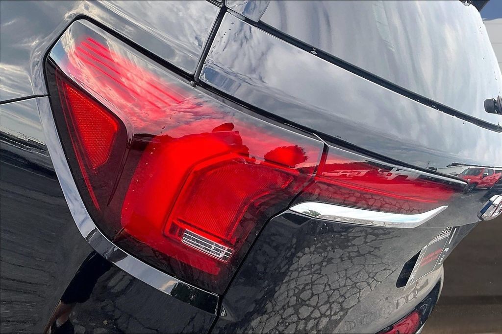 New 2027 GMC Terrain Elevation w/ Elevation Premium Package FWD image 25
