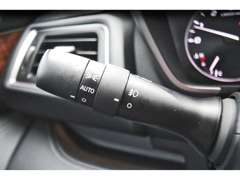 Certified 2024 Subaru Ascent Touring AWD/4WD image 17
