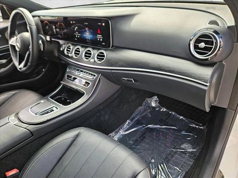 Used 2022 Mercedes-Benz E 350 Sedan image 21