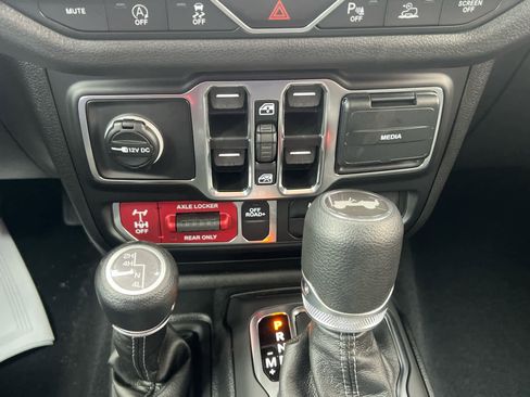 New 2025 Jeep Wrangler Sport image 31