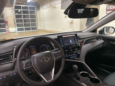Used 2024 Toyota Camry LE image 13