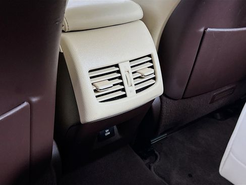 Used 2016 Lexus ES 350 w/ Navigation System Package image 29