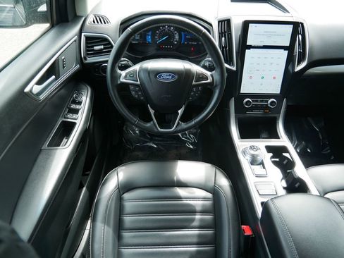 Certified 2024 Ford Edge SEL AWD/4WD image 12