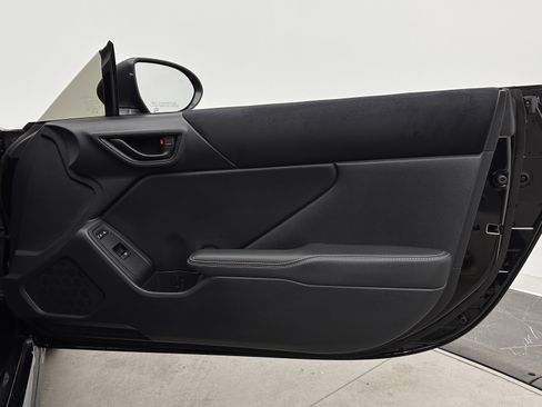 Used 2025 Toyota GR86 Premium RWD image 30