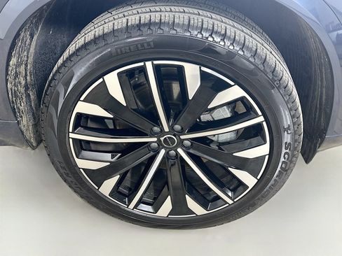 Used 2026 Volvo XC90 B5 Plus w/ Protection Package Premier AWD/4WD image 10