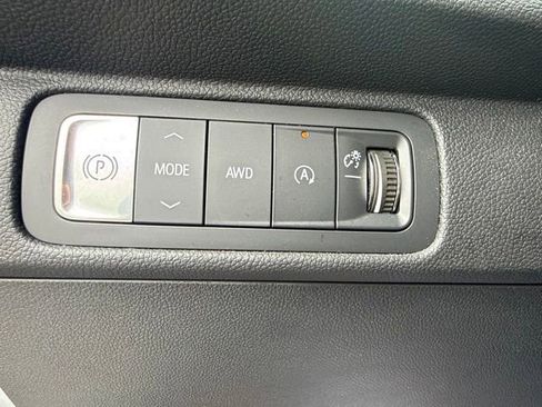 Used 2024 Chevrolet Traverse Z71 w/ LPO, Floor Liner Package AWD/4WD image 13