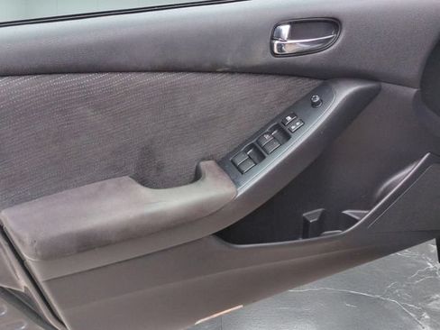 Used 2012 Nissan Altima 2.5 S FWD image 27