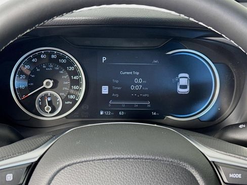 New 2025 Genesis G70 2.5T AWD/4WD image 13