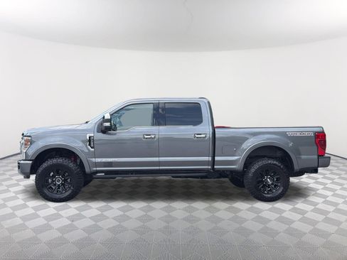 Used 2022 Ford F350 Platinum w/ Tremor Off-Road Package AWD/4WD image 2