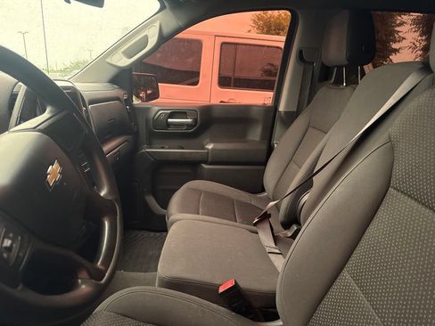Used 2020 Chevrolet Silverado 1500 Custom w/ Custom Value Package AWD/4WD image 11