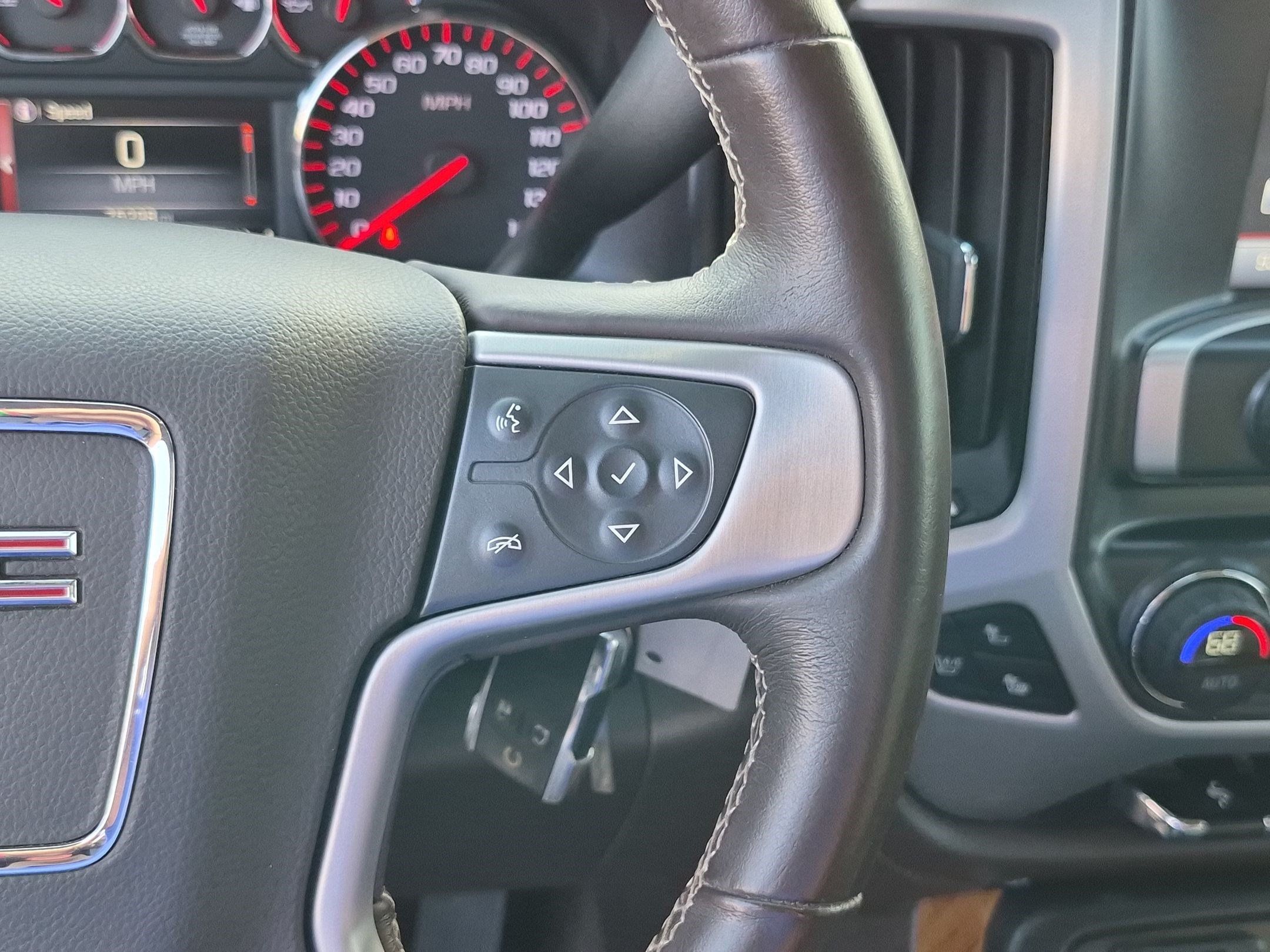 Used 2015 GMC Sierra 2500 SLT w/ Duramax Plus Package AWD/4WD image 18
