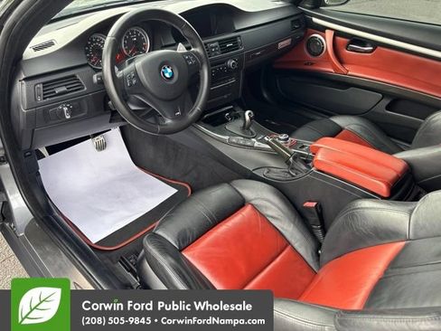 Used 2011 BMW M3 Convertible RWD image 11