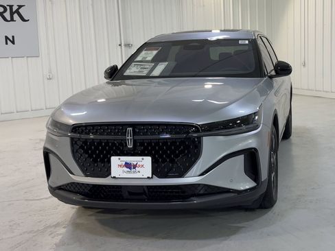 New 2026 Lincoln Nautilus Premier w/ Equipment Group 102A image 4