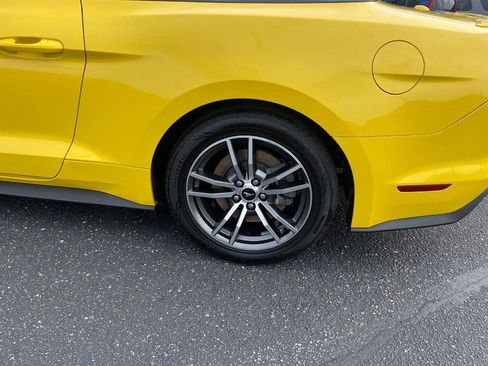 Used 2017 Ford Mustang GT Premium image 6