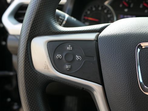 Used 2021 GMC Acadia SLE w/ Driver Convenience Package FWD image 15