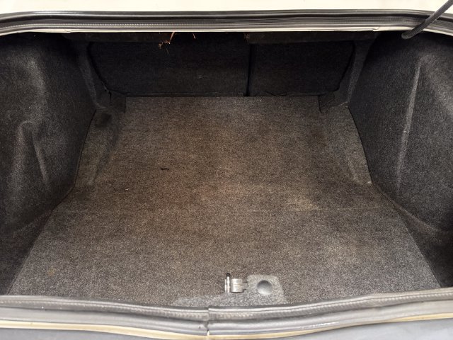Used 2010 Dodge Challenger R/T RWD image 16
