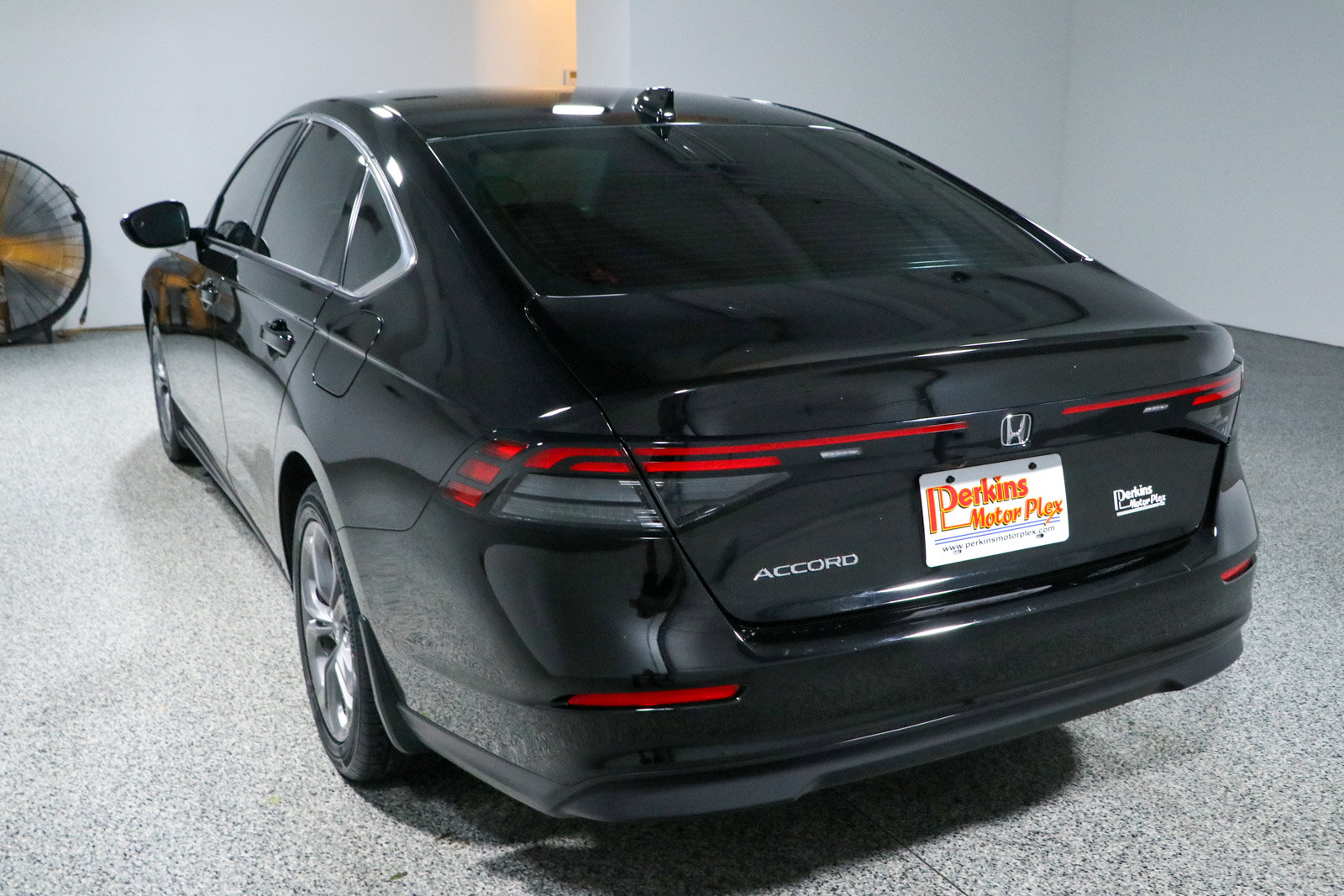 Used 2024 Honda Accord EX image 9