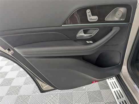 Used 2022 Mercedes-Benz GLS 450 4MATIC image 30