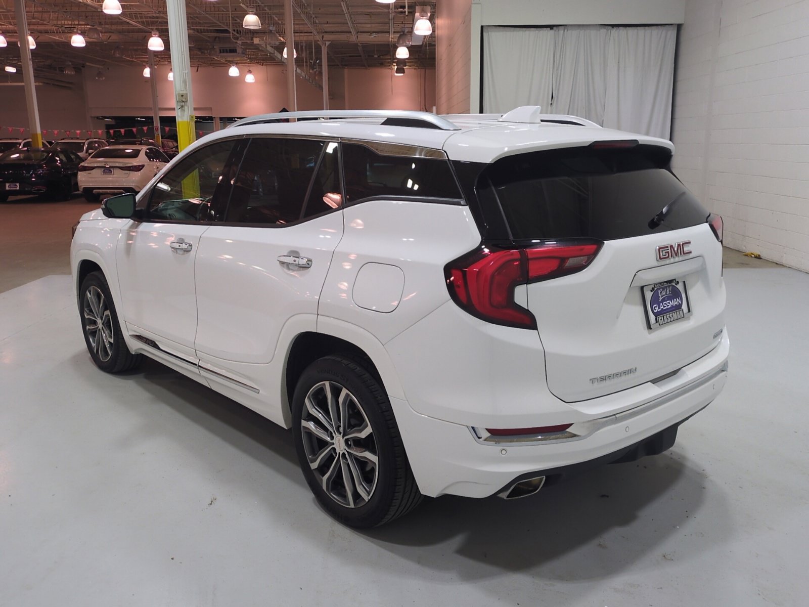 Used 2020 GMC Terrain Denali w/ Denali Premium Package AWD/4WD image 5