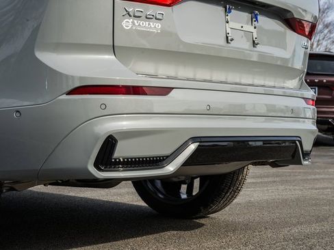 New 2026 Volvo XC60 B5 Ultra w/ Protection Package Premier image 7