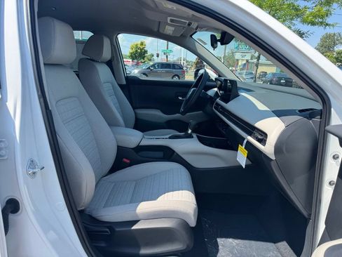 New 2027 Honda HR-V LX image 15