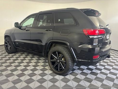 Used 2017 Jeep Grand Cherokee Limited 75th Anniversary AWD/4WD image 37