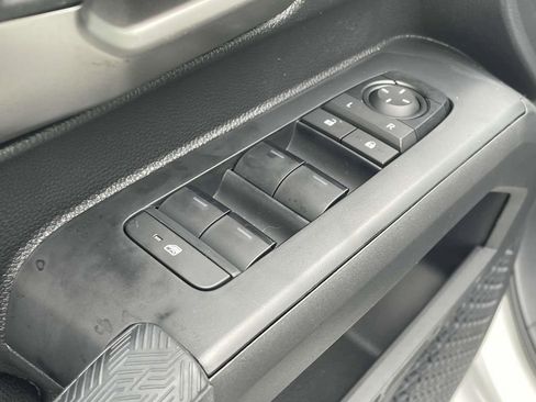 New 2025 Toyota Tacoma TRD Off-Road image 25