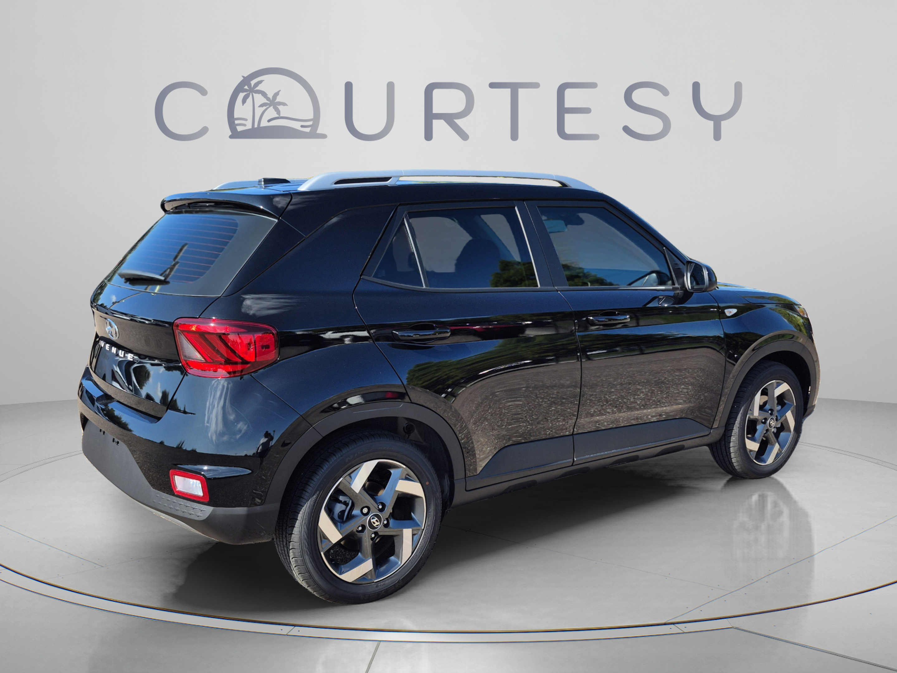 New 2026 Hyundai Venue SEL FWD image 5