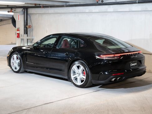 Certified 2022 Porsche Panamera 4S AWD/4WD image 3