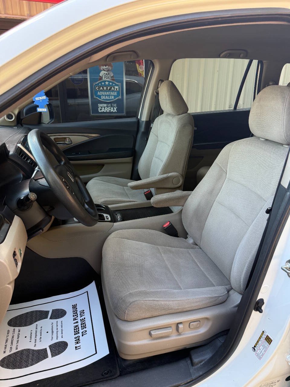 Used 2017 Honda Pilot EX image 11