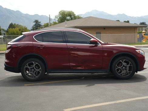 Used 2018 Alfa Romeo Stelvio Ti AWD/4WD image 6