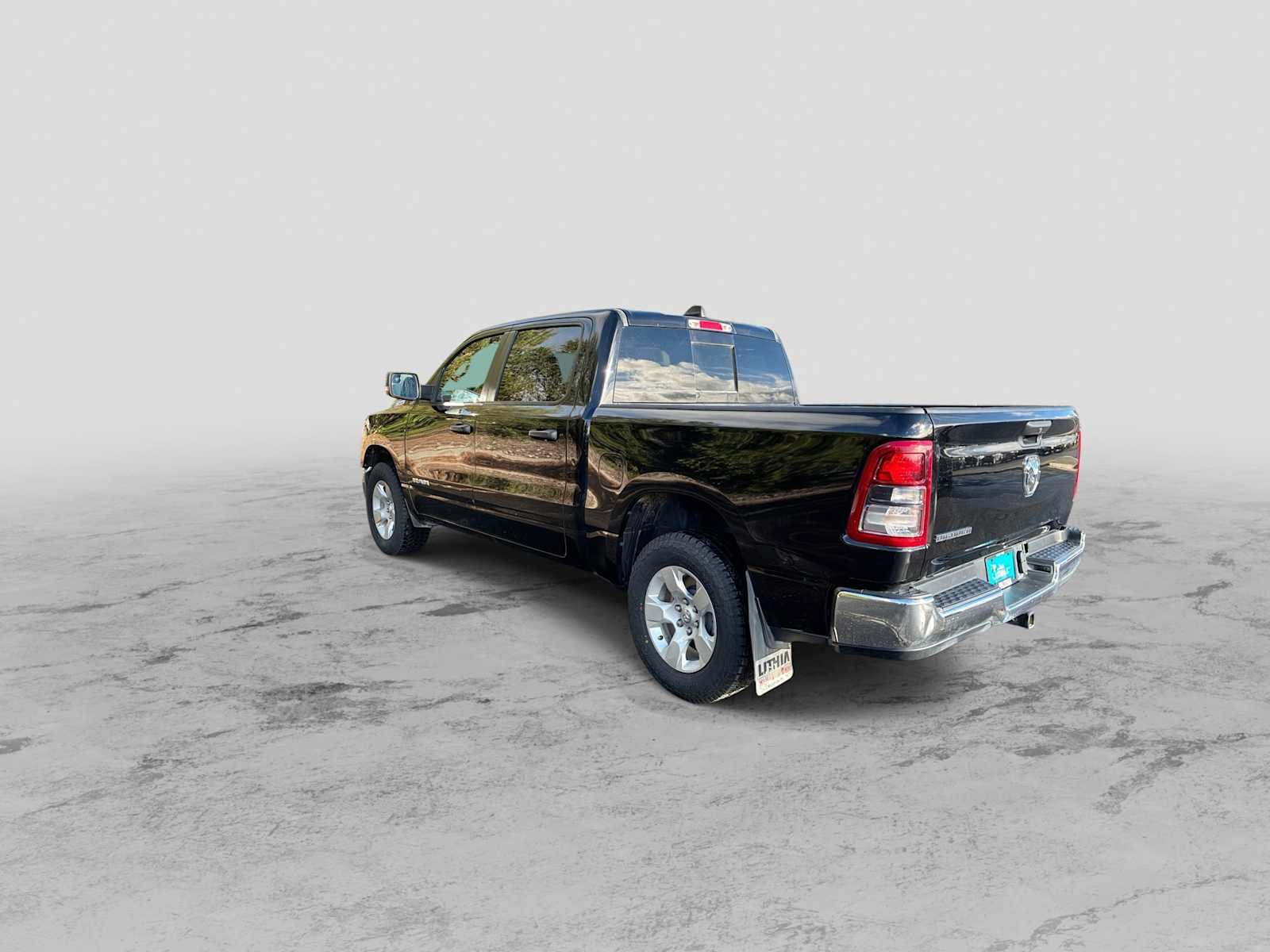 Used 2023 RAM 1500 Big Horn AWD/4WD image 6