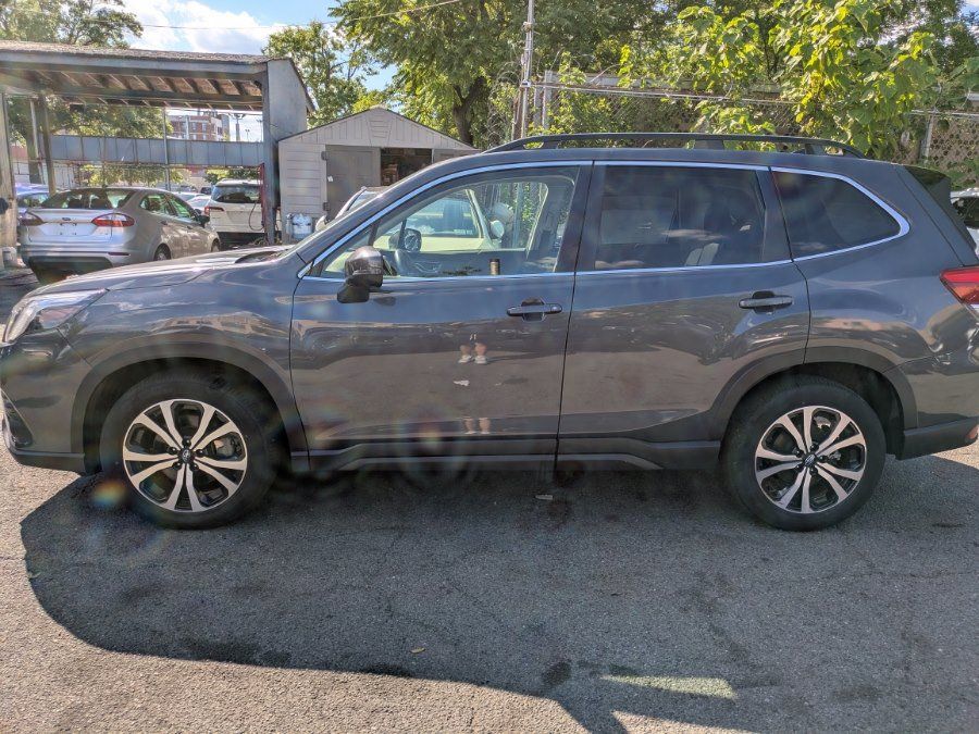Used 2024 Subaru Forester Limited AWD/4WD image 19
