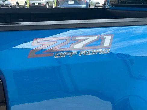 Used 2021 Chevrolet Colorado Z71 AWD/4WD image 8