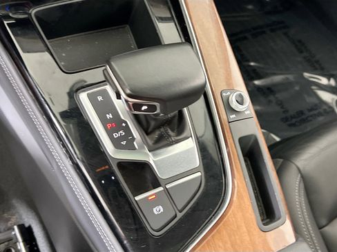 Used 2022 Audi A4 2.0T Premium Plus w/ Premium Plus Package image 17