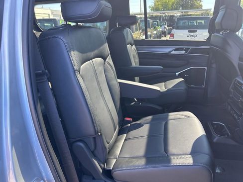 New 2026 Jeep Grand Wagoneer Limited AWD/4WD image 30