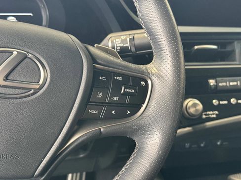 Used 2023 Lexus ES 350 F Sport w/ Accessory Package (Z2) image 26