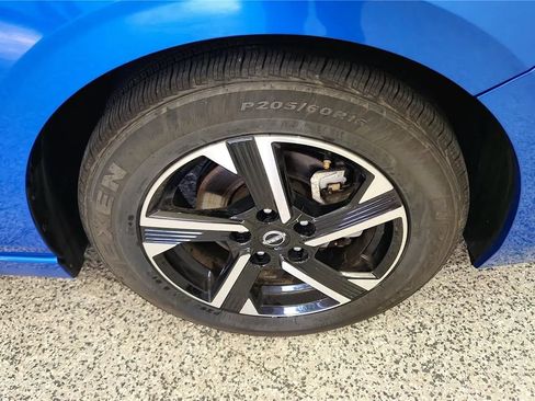 Used 2024 Nissan Sentra SV FWD image 13