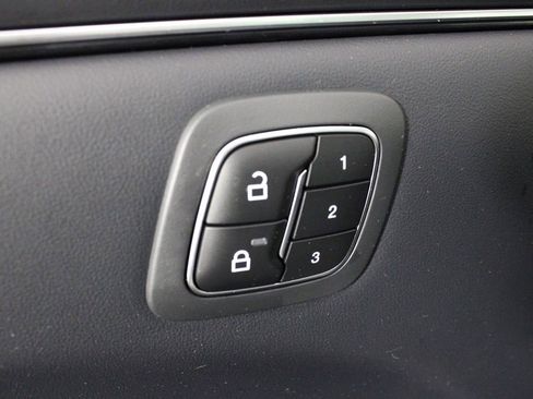 Used 2023 Ford Mustang Mach-E Premium image 18