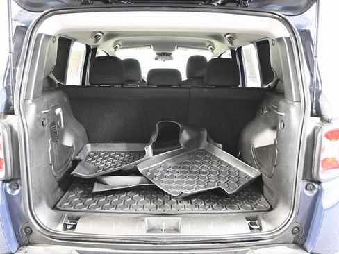 Used 2020 Jeep Renegade Sport image 16