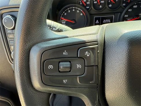 Used 2025 Chevrolet Silverado 1500 Custom image 15
