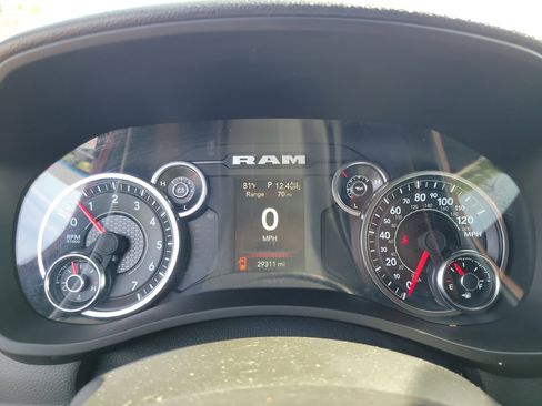Used 2023 RAM 2500 Tradesman w/ Chrome Appearance Group AWD/4WD image 24