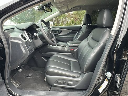 Certified 2024 Nissan Murano SV w/ SV Midnight Edition Package image 13