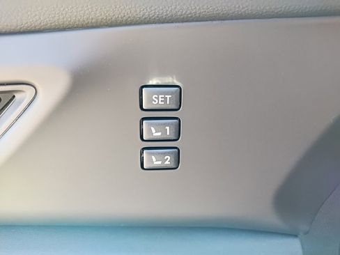 Used 2025 Subaru Ascent Bronze Edition image 16