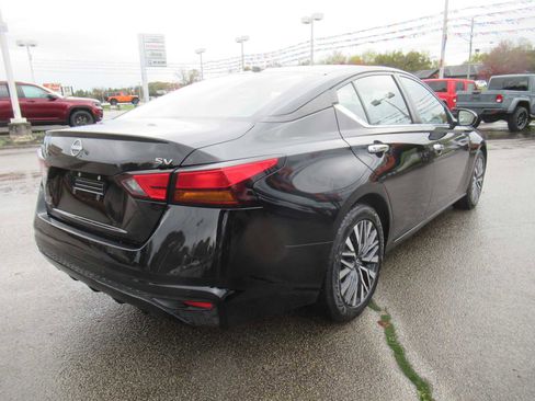 Used 2023 Nissan Altima 2.5 SV image 7