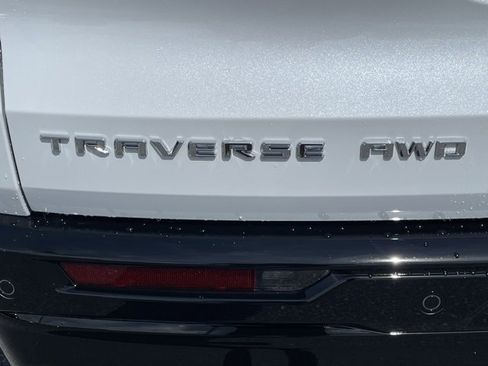 New 2026 Chevrolet Traverse High Country w/ LPO, Floor Liner Package image 12