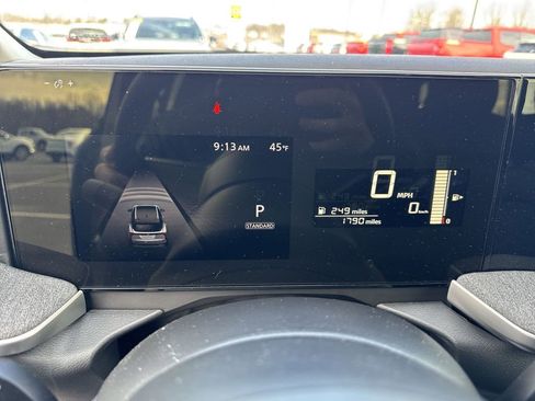 Used 2025 Nissan Kicks SV image 15