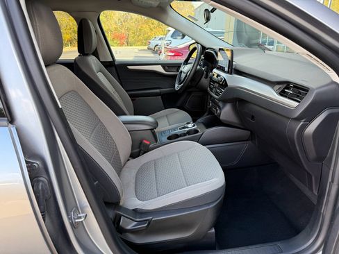 Used 2022 Ford Escape SE w/ Convenience Package image 19