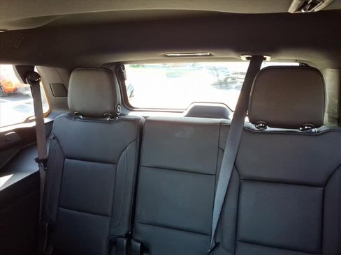 Used 2021 Chevrolet Tahoe Z71 w/ Z71 Signature Package image 23