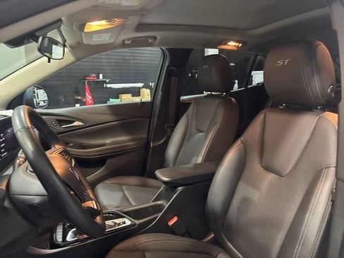 Used 2024 Buick Encore GX Sport Touring w/ Experience Buick Package AWD/4WD image 12